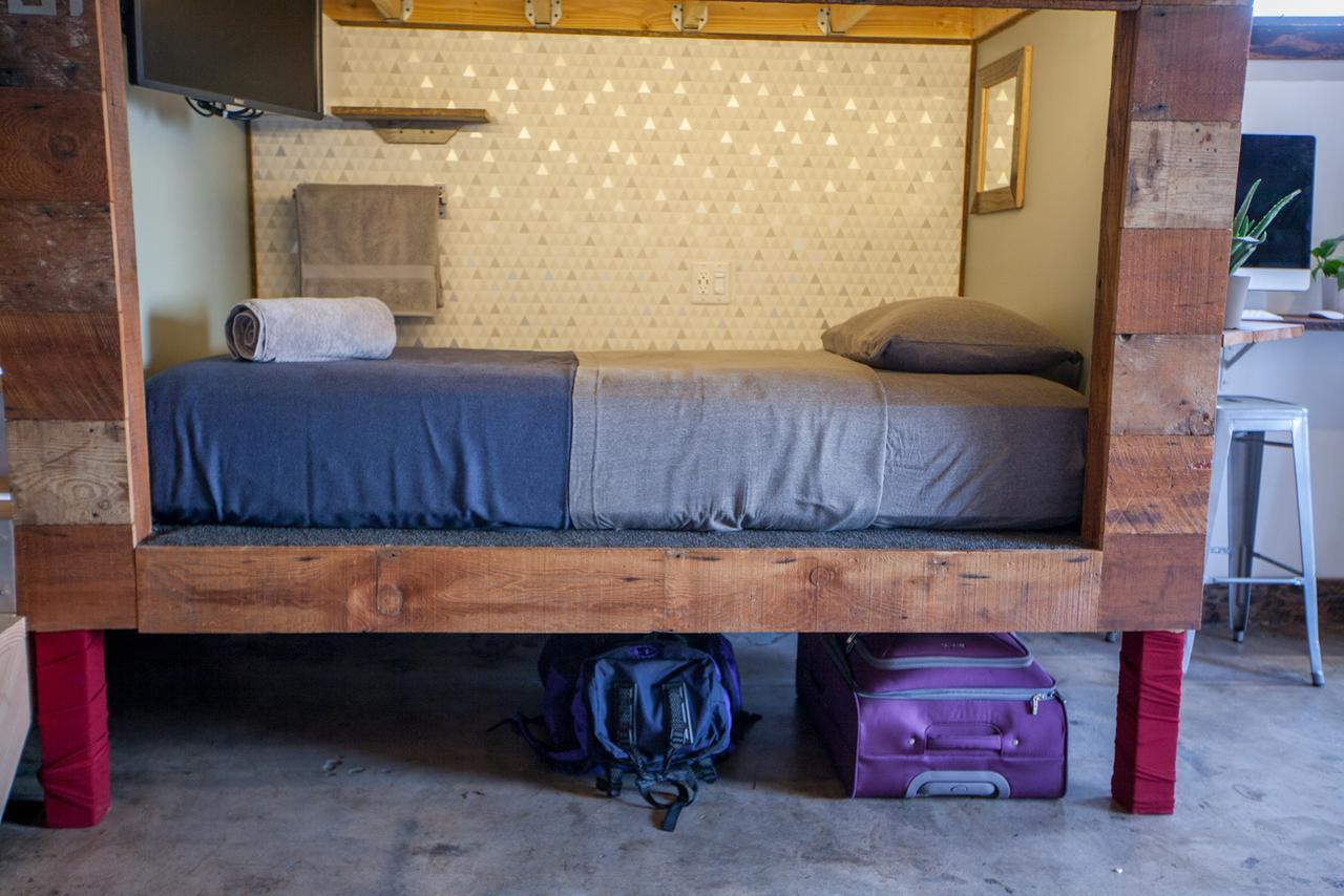 Podshare East Hollywood Hostel Los Angeles Exterior foto